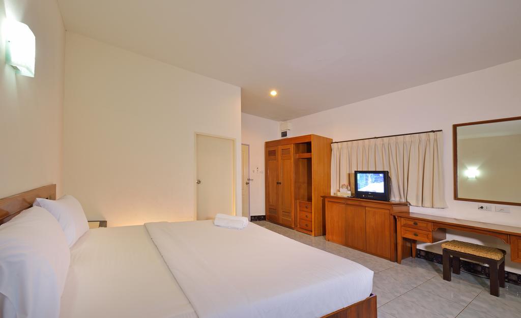 Krabi Grand Place Hotel Buitenkant foto
