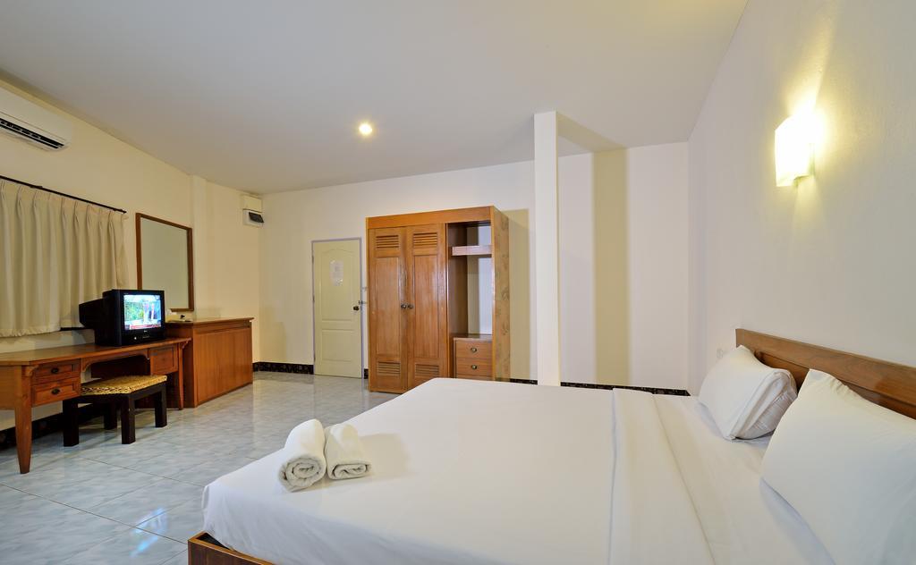 Krabi Grand Place Hotel Buitenkant foto