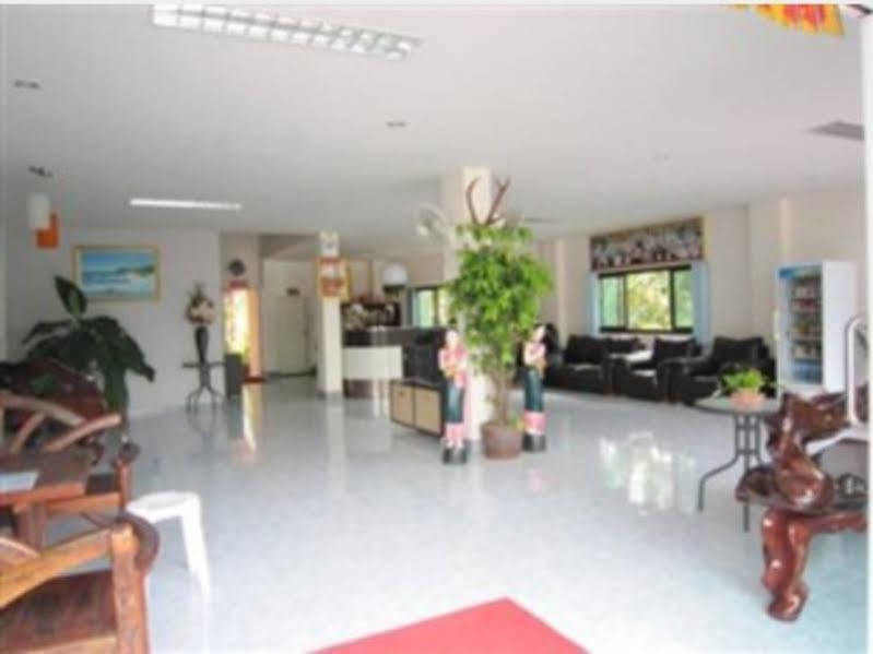Krabi Grand Place Hotel Buitenkant foto